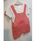 Peto rojo con camiseta