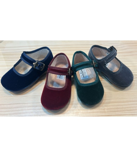Mercedita Terciopelo 151/tifon