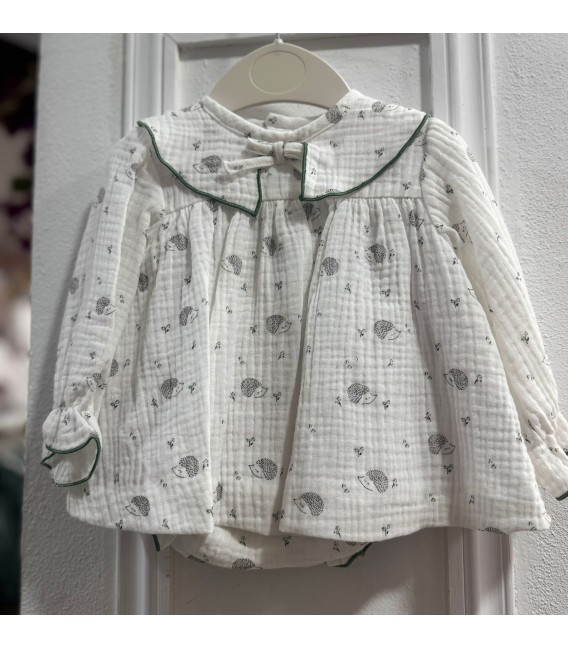 vestido con cubrepañal