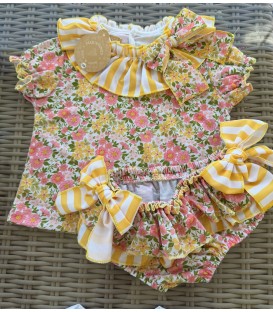 Conjunto flores amarillo