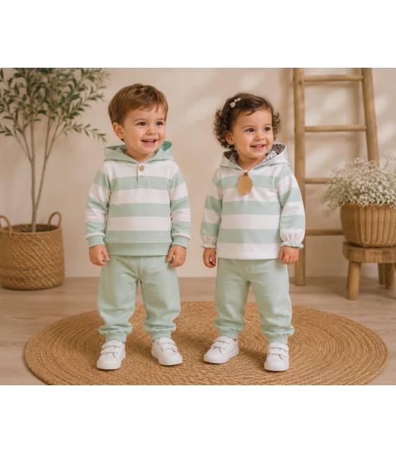 CONJUNTO CHANDAL RAYAS