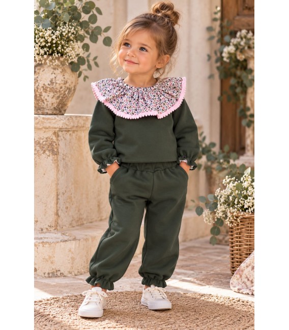 Conjunto verde flores